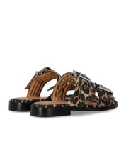 GANNI ANIMALIER FLACHE SANDALE MIT SCHNALLEN
