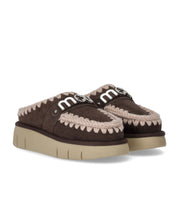 MOU BOUNCE METAL LOGO MOCHA CLOG