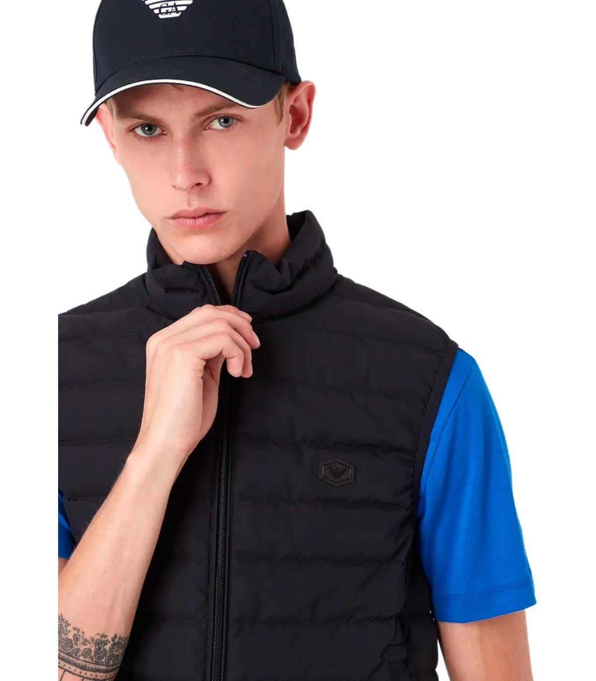 EMPORIO ARMANI ESSENTIAL NAVY BLUE QUILTED VEST