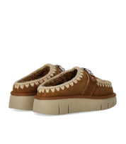 MOU BOUNCE METAL LOGO COGNAC CLOG