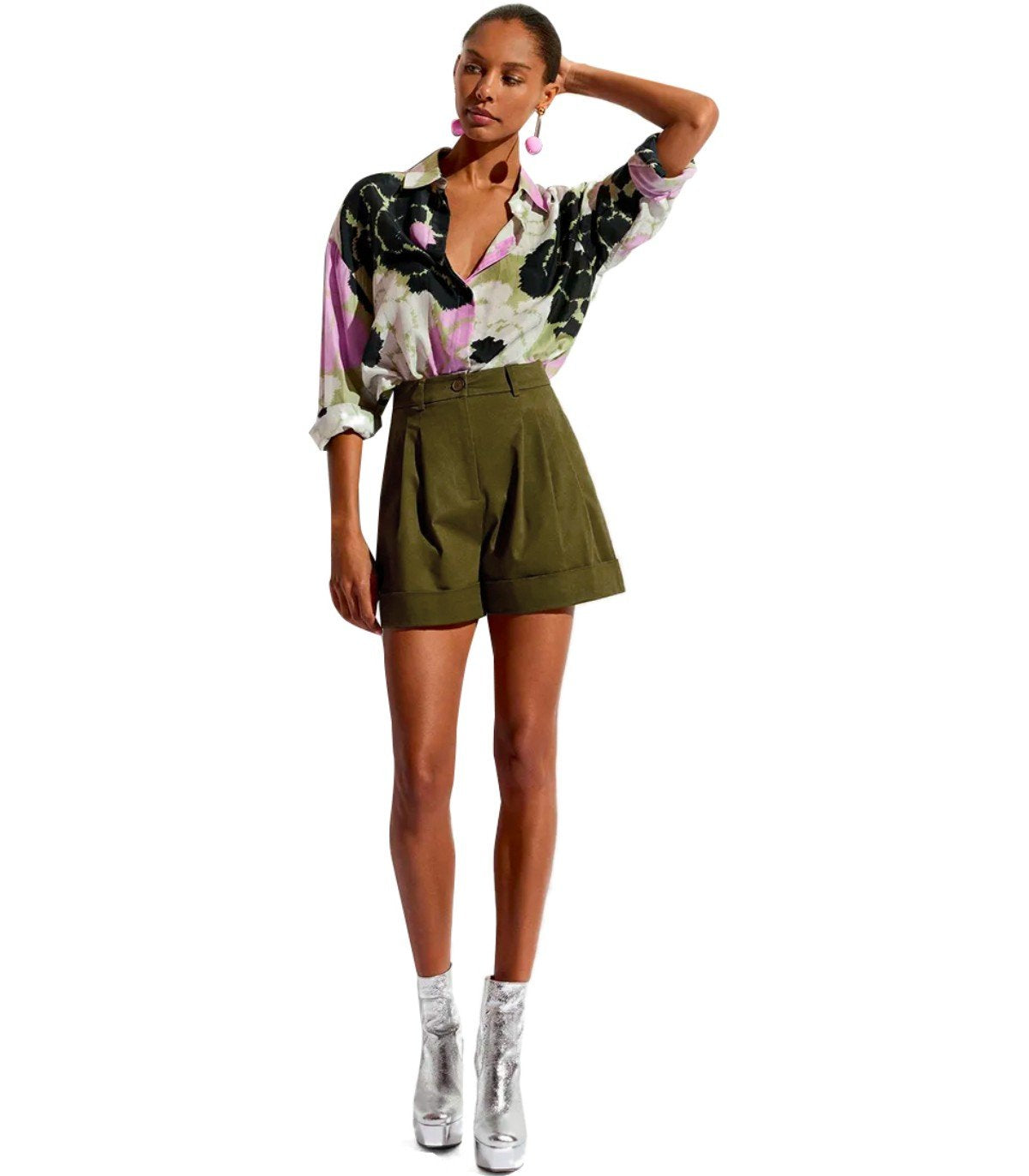 ESSENTIEL ANTWERP FAINT MILITARY GREEN SHORTS