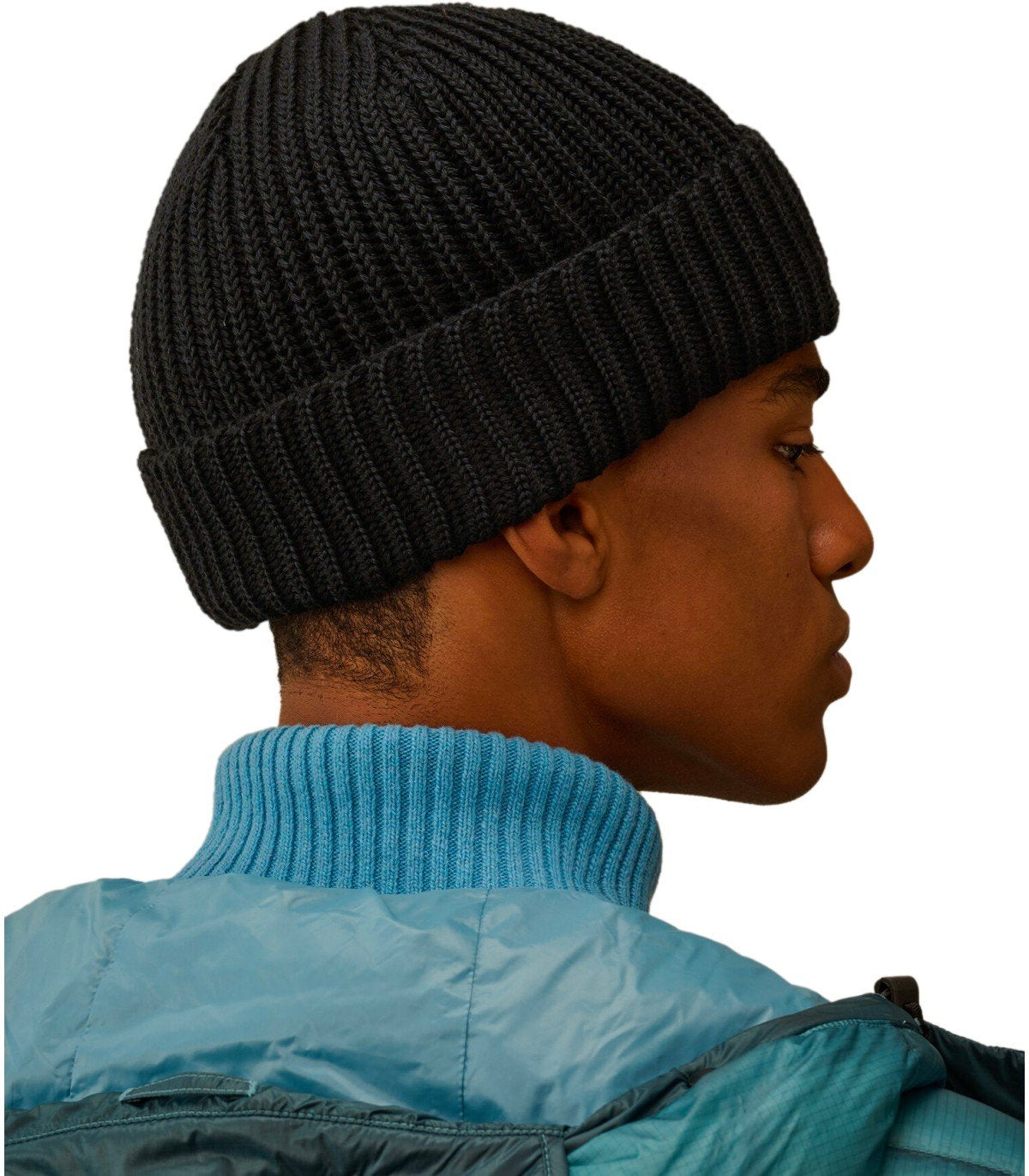 C.P. COMPANY BLACK BEANIE