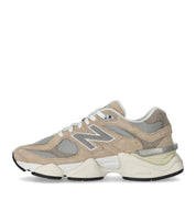 NEW BALANCE 9060 BEIGE SNEAKER