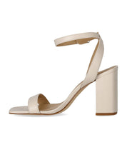 SANDALIA DE TACÓN MERRIAM CREMA MICHAEL KORS