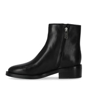 MICHAEL KORS REGAN BLACK ANKLE BOOT