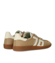 BACK70 GHOST BEIGE MILK CROC SNEAKER