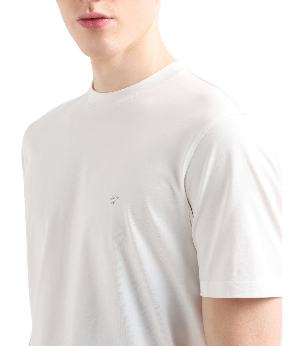 EMPORIO ARMANI TRAVEL ESSENTIAL WHITE T-SHIRT