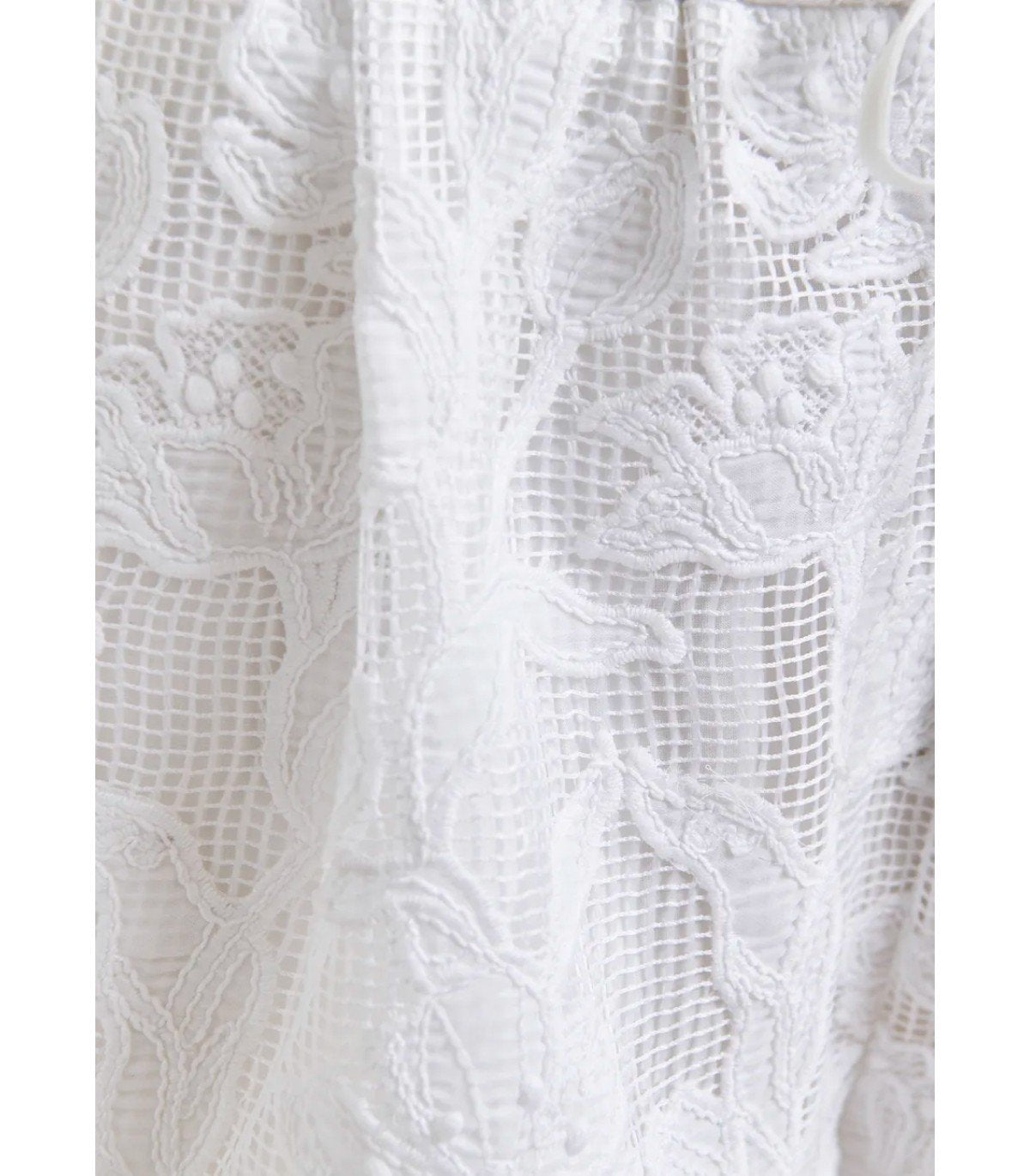 ESSENTIEL ANTWERP HAZER WHITE SHORTS