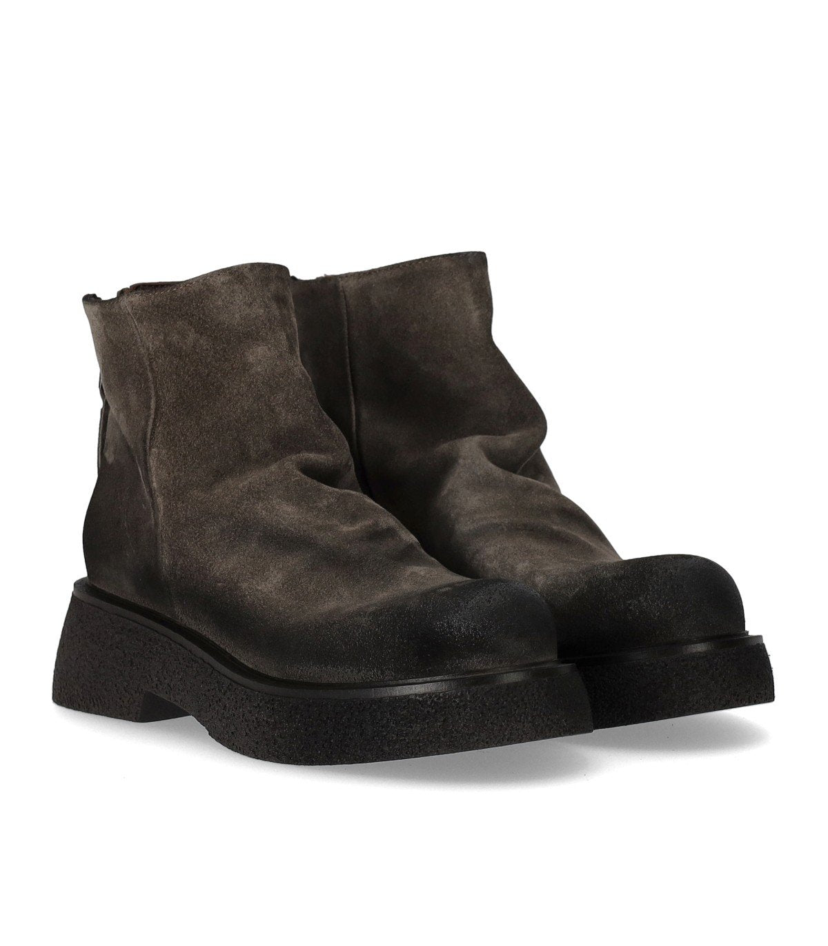 STRATEGIA SANDY GREY ANKLE BOOT