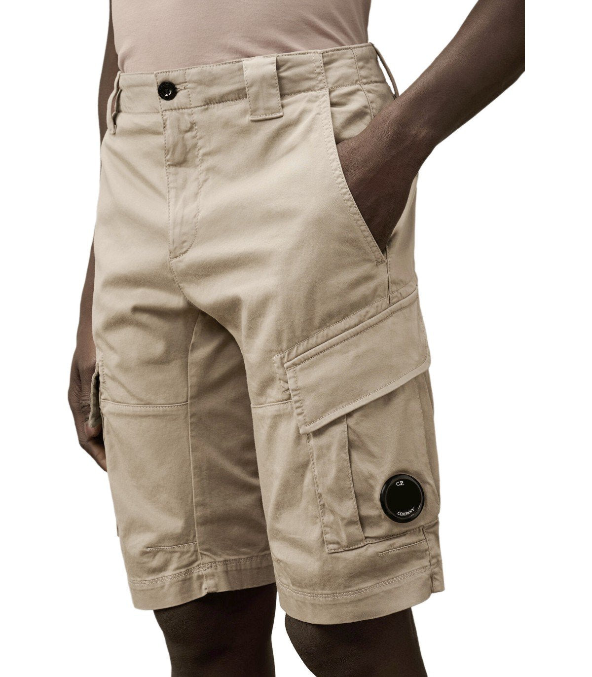 C.P. COMPANY VINTAGE KHAKI CARGO BERMUDASHORTS