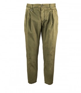 PAOLO PECORA MILITARY GREEN CARROT FIT TROUSERS