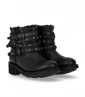 ASH TATUM BLACK ANKLE BOOT WITH STUDS