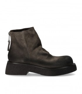STRATEGIA SANDY GREY ANKLE BOOT