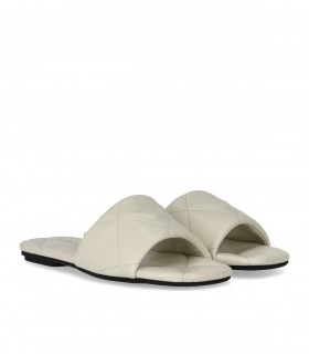 EMPORIO ARMANI IVORY QUILTED FLAT SANDAL