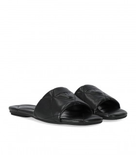 EMPORIO ARMANI BLACK QUILTED FLAT SANDAL