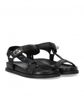 STRATEGIA BLACK FLAT SANDAL