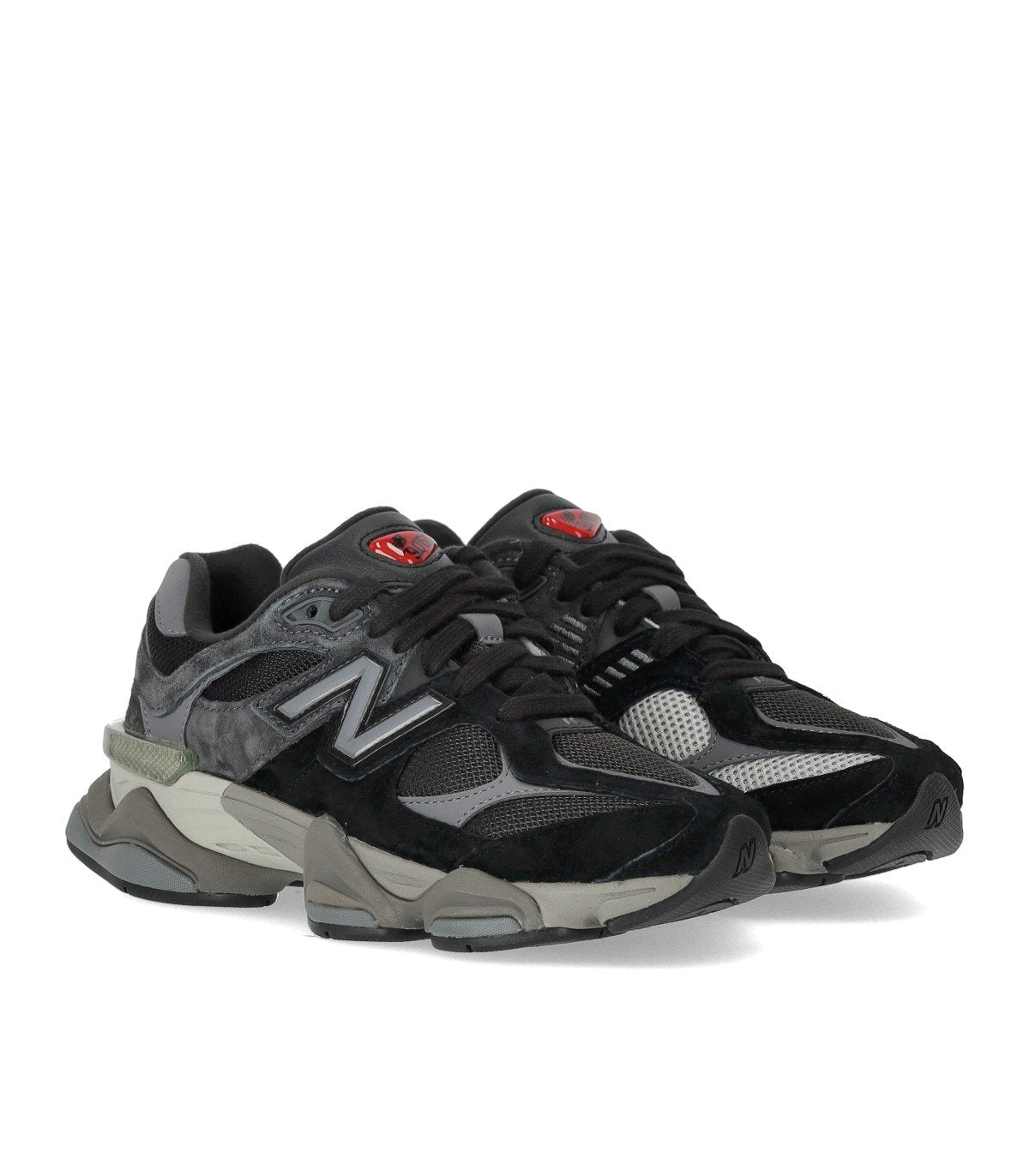NEW BALANCE 9060 SCHWARZER SNEAKER