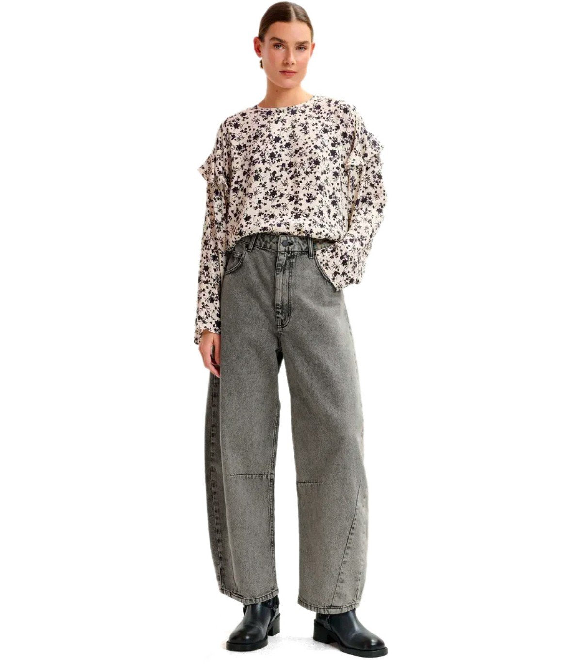 ESSENTIEL ANTWERP IMPRESSIVE GREY BALLOON JEANS