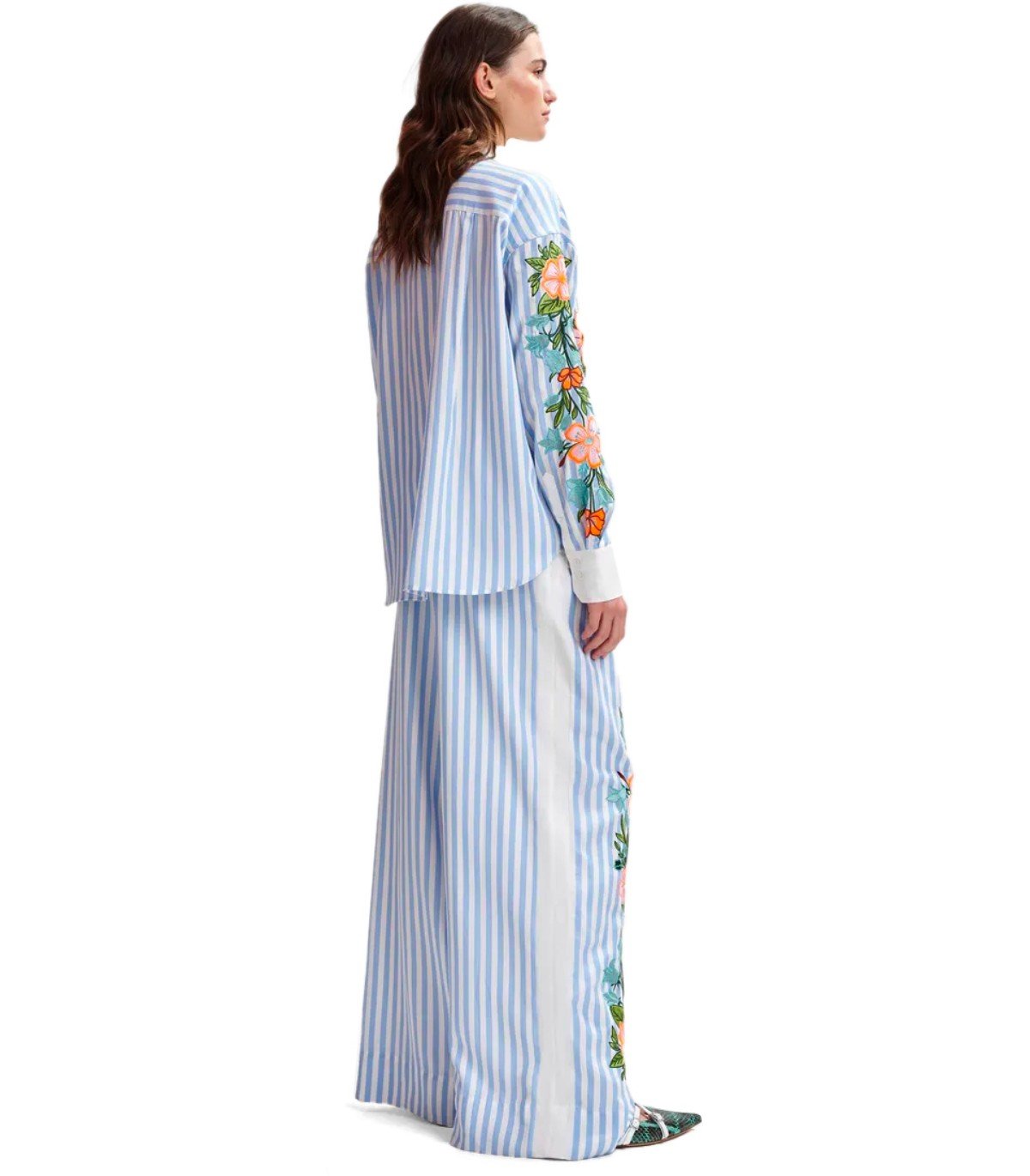 ESSENTIEL ANTWERP HOTSWOLDS2 WHITE AND LIGHT BLUE SHIRT