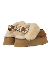 UGG FUNKETTE CHESTNUT SLIPPER