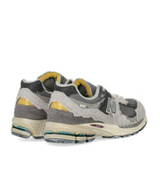 NEW BALANCE ABZORB 2002 GREY SNEAKER