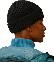 C.P. COMPANY BLACK BEANIE