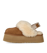 UGG FUNKETTE CHESTNUT SLIPPER