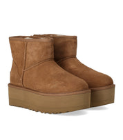UGG CLASSIC MINI PLATFORM CHESTNUT BOOT