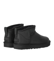 STIVALE CLASSIC ULTRA MINI LEATHER NERO UGG