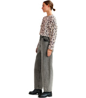 ESSENTIEL ANTWERP IMPRESSIVE GREY BALLOON JEANS