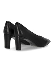 MISS OLIVIA GAIA SCHWARZE PUMPS