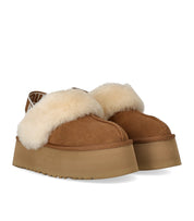 UGG FUNKETTE CHESTNUT SLIPPER