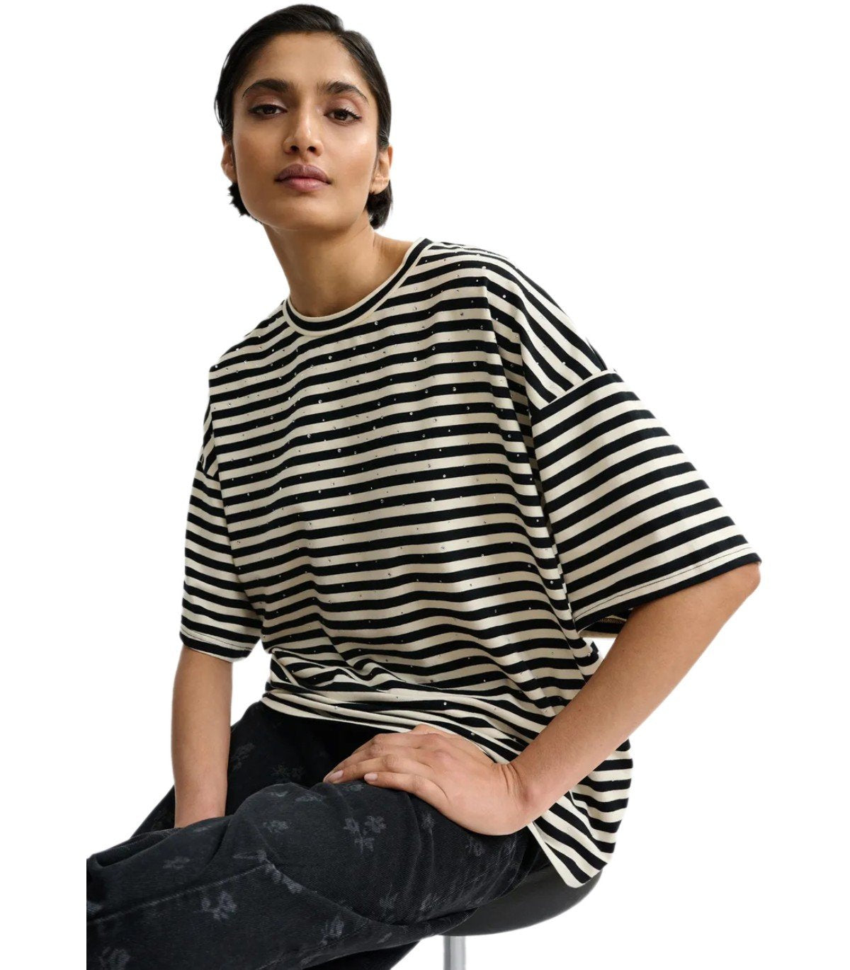 ESSENTIEL ANTWERP JOSTE WEISS GESTREIFTES T-SHIRT